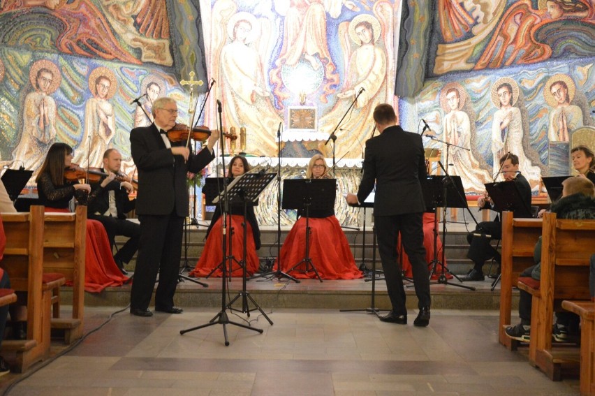 Konstanty Andrzej Kulka i Cappella Gedanensis wystąpili w Borowie [ZDJĘCIA, WIDEO]