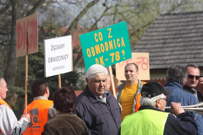 Blokada DK 78 w Porębie.