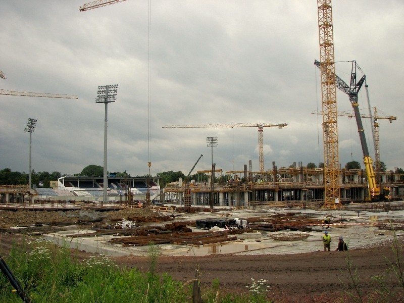 Budowa stadionu Górnika Zabrze: Trybuny powoli powstają [ZDJĘCIA]