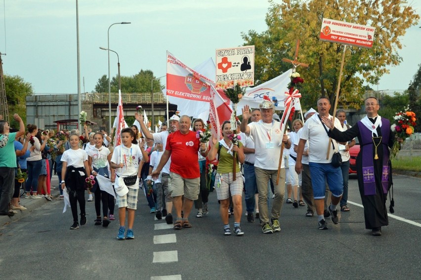 Bełchatowska pielgrzymka wróci pieszo. Pątnicy interweniowali u arcybiskupa