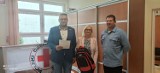Sztutowo. Szkoła otrzymała 64 plecaki dla uczniów z Ukrainy
