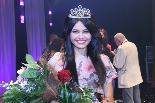 Klaudyna Krzysiowska, Miss Ziemi Sądeckiej i Miss Małopolski 2011