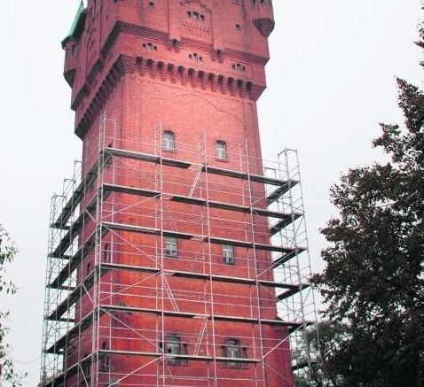 Rozpoczął się wyczekiwany przez mieszkańców Śremu remont wieży ciśnień