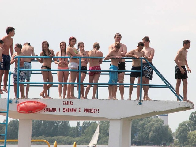 Kąpielisko strzeżone przy plaży miejskiej w Rudniku ma wystartować w połowie czerwca. Pozostałe: "tarpina" i "dzika" z początkiem wakacji.