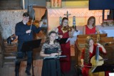 Z Klasyką przez Polskę: Koncert Wrocław Baroque Ensemble w drewnianym kościele w Klępsku w gminie Sulechów
