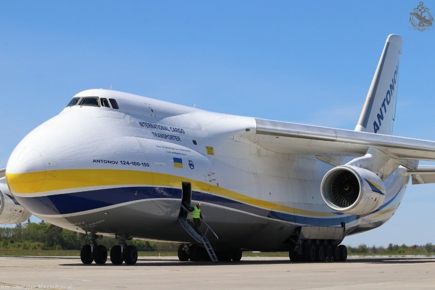 Gdynia. Na lotnisku w Babich Dołach wylądował potężny samolot Antonov Airlines [ZDJĘCIA, FILM]