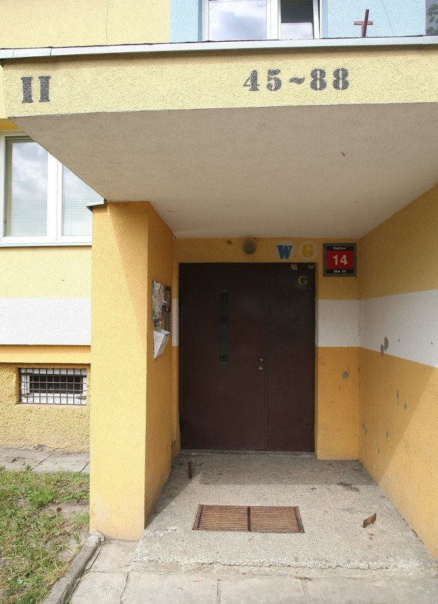 W SM "Piaski" nowe drzwi zostaną zamontowane m.in. w bloku nr 69 przy ul. Rajdowej 14.