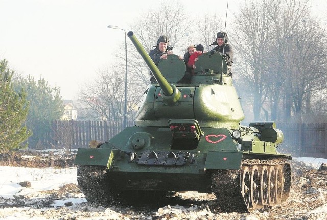 W ubiegłym roku fani czołgu T - 34 i czterech pancernych przekazali na rzecz Fundacji WOŚP ponad 3 tys. zł