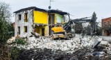 Trwa wyburzanie domów pod przebudowę ul. Grunwaldzkiej. Zniknie 30 budynków! [zdjęcia]