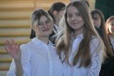 140 uczniów z "Żeromskiego" w Sieradzu przystąpiło do matury z języka polskiego ZDJĘCIA