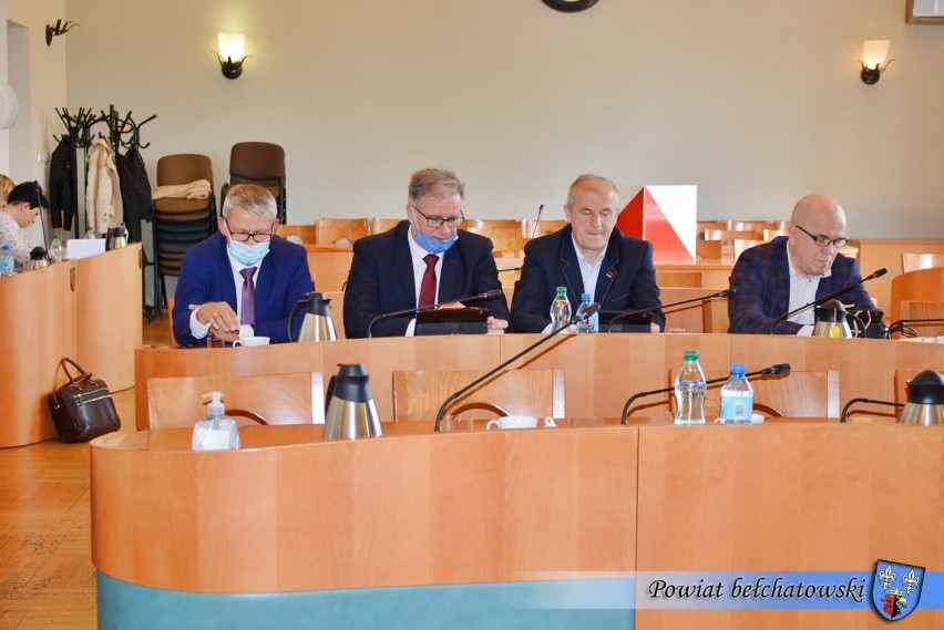 Radni zdecydowali, iż w zarządzie powiatu bełchatowskiego...