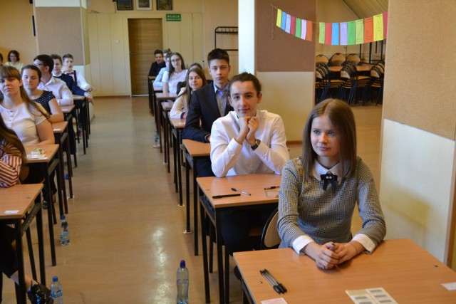 Egzamin gimnazjalny 2018 w Rybniku: Gimnazjaliści z Powstańców zakończyli egzaminy testem z języka obcego