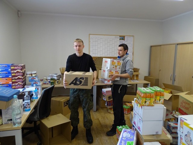 Trwa zbiórka darów dla Ukrainy. Do Chełmna dotarł też transport darów z niemieckiego miasta partnerskiego. Przygotowywany jest trzeci transport do Kaniowa