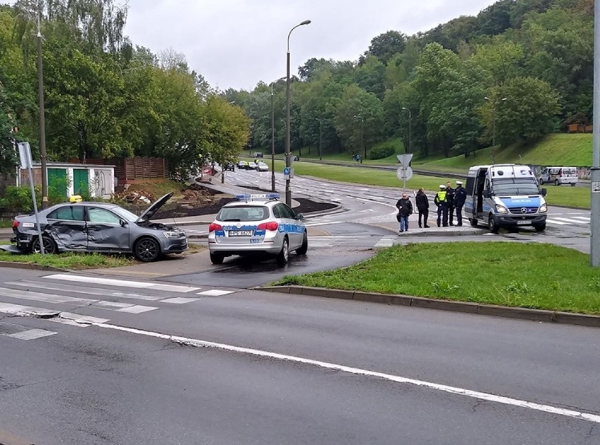 Do wypadku doszło we wtorek, 10 września, na rondzie...