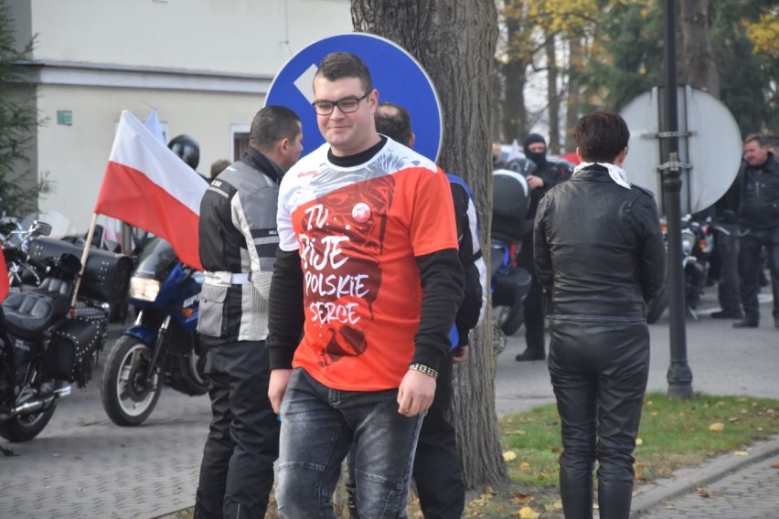 Motocykliści z powiatu wągrowieckiego rajdem uczcili Niepodległość. Zobacz film 