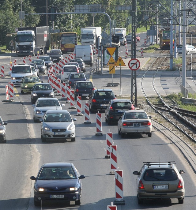 Trasa Górna. Przebudowa Pabianickiej - al. Jana Pawła II. Korki do końca roku