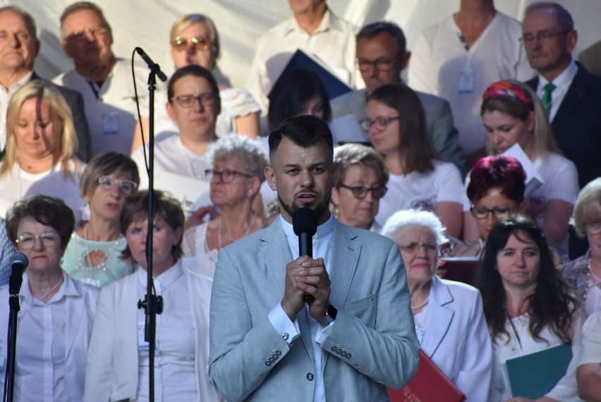 "Katolicy na Ulicy" - czyli Festiwal Radości Chrześcijańskiej, na którym wystąpił 150-osobowy chór pod dyrekcją Przemysława Wojnarowskiego