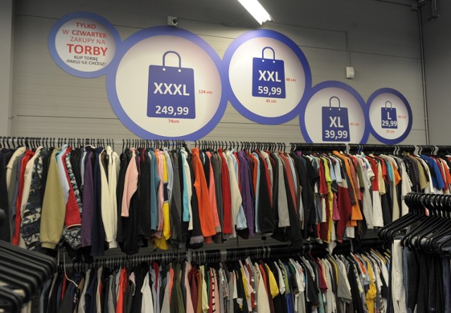 Otwarto największy w Przemyślu sklep z odzieżą używaną [FOTO, CENNIK] |  Przemyśl Nasze Miasto