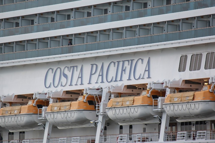 Costa Pacifica wpłynęła do Gdyni. ZOBACZ 300-metrowy wycieczkowiec