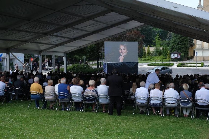 5 sierpnia Poznań pożegnał Jana Kulczyka. W kościele...