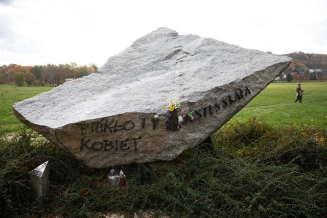 Kamień papieski na Błoniach