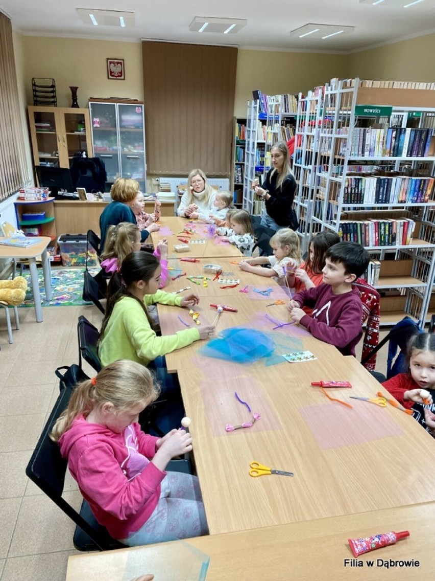 Zajęcia feryjne w filiach bibliotecznych w gminie Wieluń. Zobaczcie, co działo się w placówkach MiGBP 