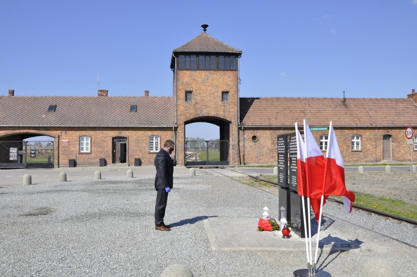 Pamiętali o wysiedlonych przez Niemców w związku z budową obozu koncentracyjnego i zagłady Auschwitz-Birkenau [ZDJĘCIA]