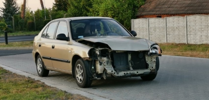 Głogów: Zderzenie przy wylocie z miasta. Dwa auta rozbite