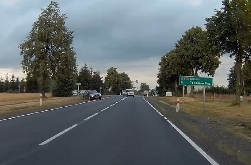 Wypadek na drodze krajowej nr 12 w miejscowości Radonia między Sulejowem a Mniszkowem [ZDJĘCIA, FILM]
