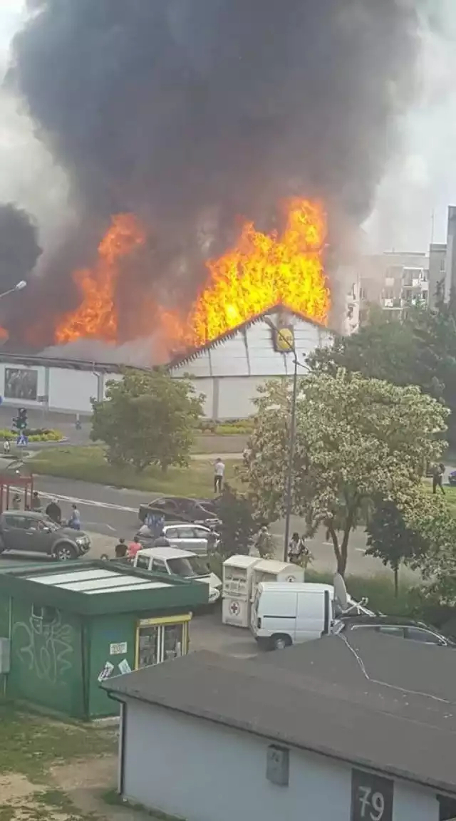 Pożar Lidla w Radomsku