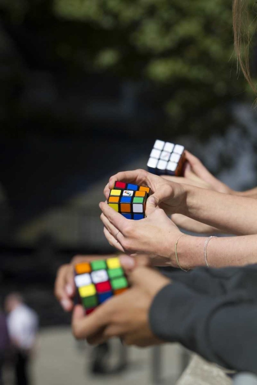 Mistrzostwa Świata w układaniu kostki Rubika. Czwórka z naszego województwa