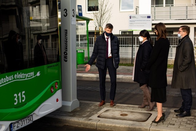 Niedawno ruszyła Polsko-Indonezyjska Platforma na Rzecz Elektromobilności. Nową inicjatywę, realizowaną we współpracy z Polską Izbą Rozwoju Elektromobilności (PIRE), zainaugurowano podczas oficjalnej wizyty Ambasador Indonezji w Polsce w firmie Ekoenergetyka-Polska S.A.