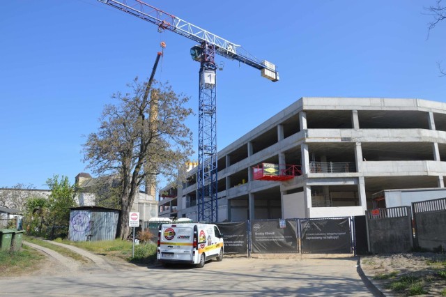 Mieszkańcy ul. Kraszewskiego skarżą się, że przez rozbudowę Focus Mall ich dom może ulec degradacji