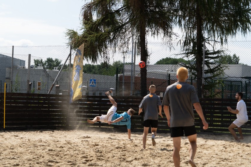 Zobacz zdjęcia z plażowej piłki nożnej - Rzeszów Beach Soccer Cup 2022