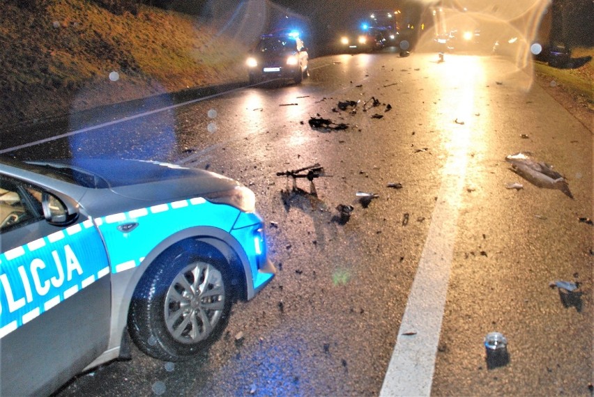 Śmiertelny wypadek w Jeleniu koło Gniewa. Policja pracowała na miejscu tragicznego zdarzenia na DK91 [zdjęcia]