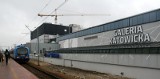 Ostatni żuraw odlatuje z budowy Galerii Katowicach. Podczas rozbiórki dźwigu zamkną Słowackiego