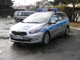 Policja w Opolu Lubelskim: BMW wylądowało w przydrożnym rowie