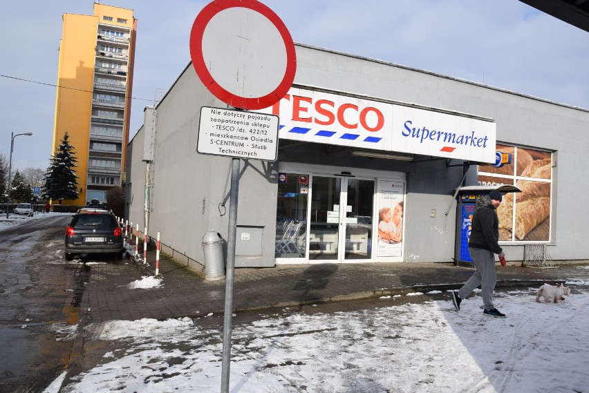 Sklep Tesco przy ul. Nojego będzie działał tylko do połowy...