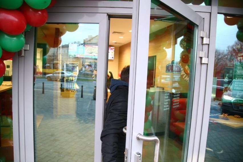 Kultowa amerykańska pizzeria otworzyła drugi lokal w...
