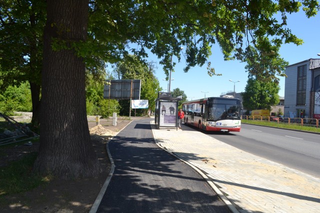 Sprawdziliśmy jak przebiegają prace nad budową nowych ścieżek rowerowych oraz chodników na odcinku w Zagórzu. Efekty można zobaczyć na zdjęciach. 

Przesuwaj zdjęcia w prawo - naciśnij strzałkę lub przycisk NASTĘPNE