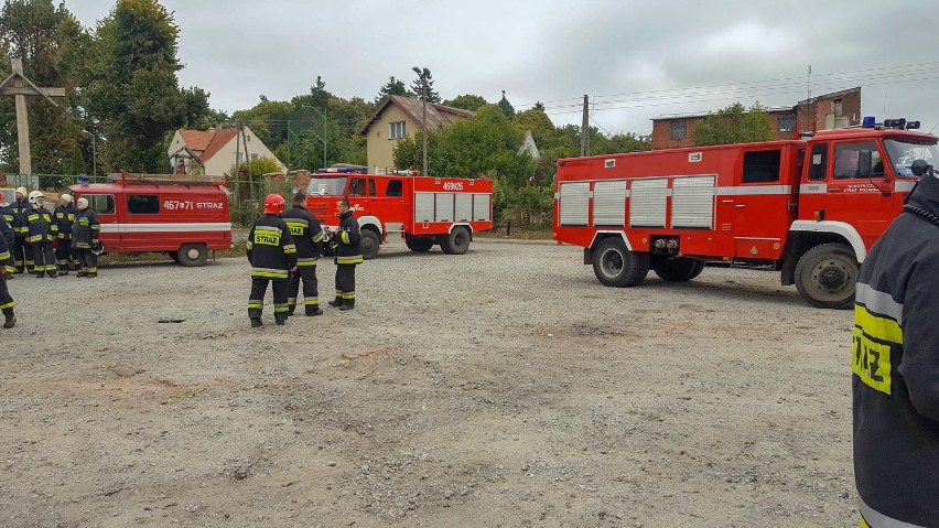 Pożar katedry w Prabutach? Ćwiczenia ochotniczych straży pożarnych [ZDJĘCIA]