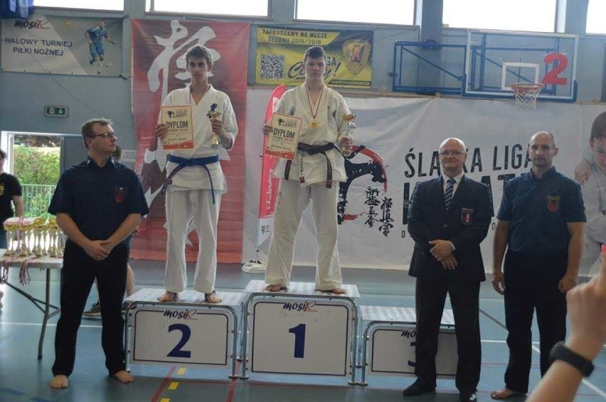 Świetny start i cztery medale karateków z UKKS „OBI” z Wałbrzycha