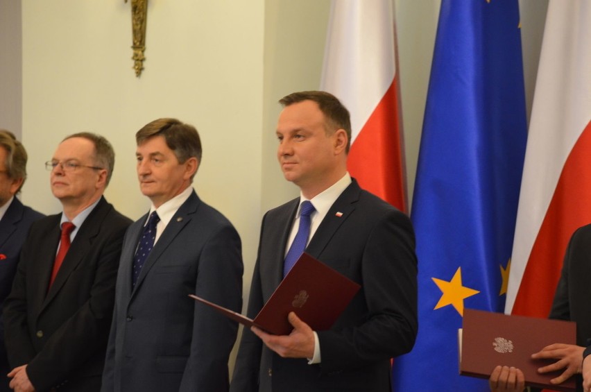 Prezydent Andrzej Duda wręczył aż 65 nominacji...
