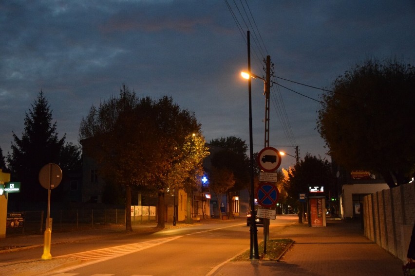 Nowe latarnie uliczne przy ul. Łaskiej w Zduńskiej Woli. Znikną napowietrzne kable