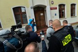 Bydgoszczanin przyznał się do pobicia 4-miesięcznej córki. 3 miesiące spędzi w areszcie [zdjęcia]