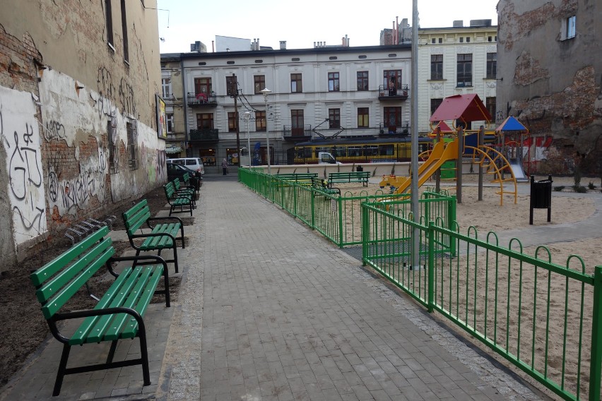 Kieszonkowy plac zabaw na Polesiu powstał przy ulicy...