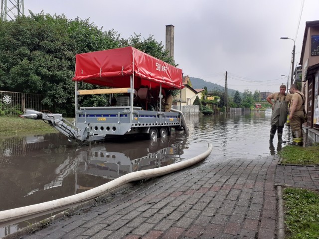 Lipiec  
16 lipca przez Gminę i Miasto Czerwionka-Leszczyny przeszła burza, wskutek czego zostały zalane drogi, posesje, piwnice oraz doszło też do podmycia stopki torowiska, co spowodowało wykolejenie dwóch ostatnich wagonów pociągu Intercity. Łącznie odnotowano 64 zdarzenia związane z intensywnymi opadami deszczu.