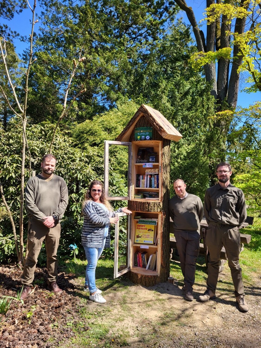 Kociewskie Biblioteki plenerowe w gminie Osieczna i Zblewo już czekają na czytelników! ZDJĘCIA