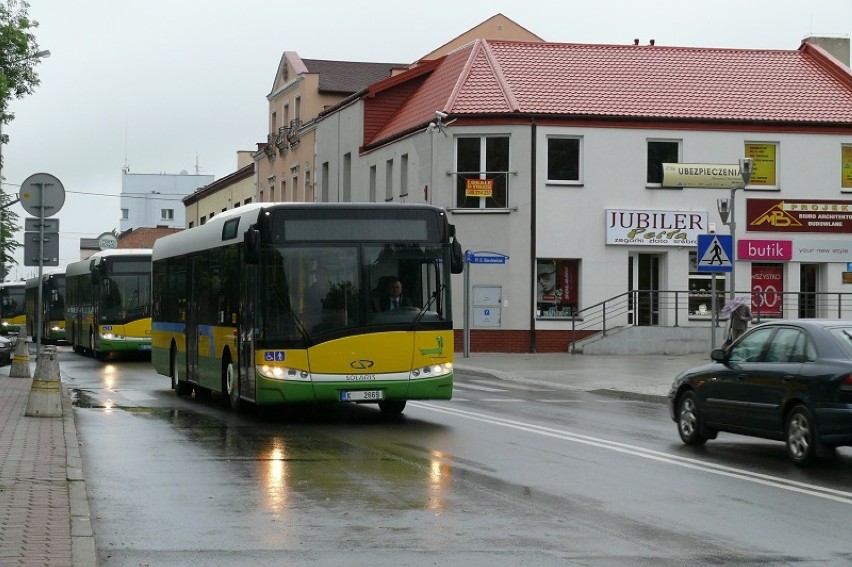 Bełchatowski MZK wozi pasażerów nowymi Solarisami.