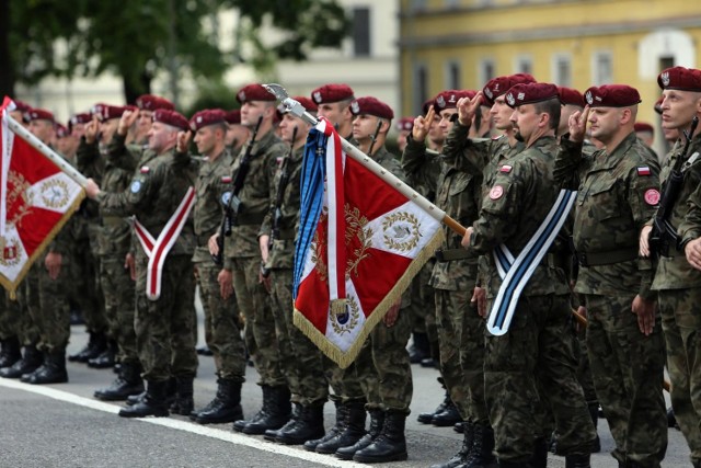 02.07.2018 krakow, 
ul. wroclawska 82, jednostka wojskowa, 6 brygada powietrzno desantowa, uroczysty apel, uroczystosc przekaznia dowodztwa jednostki, 
nz

fot. andrzej banas / polska press